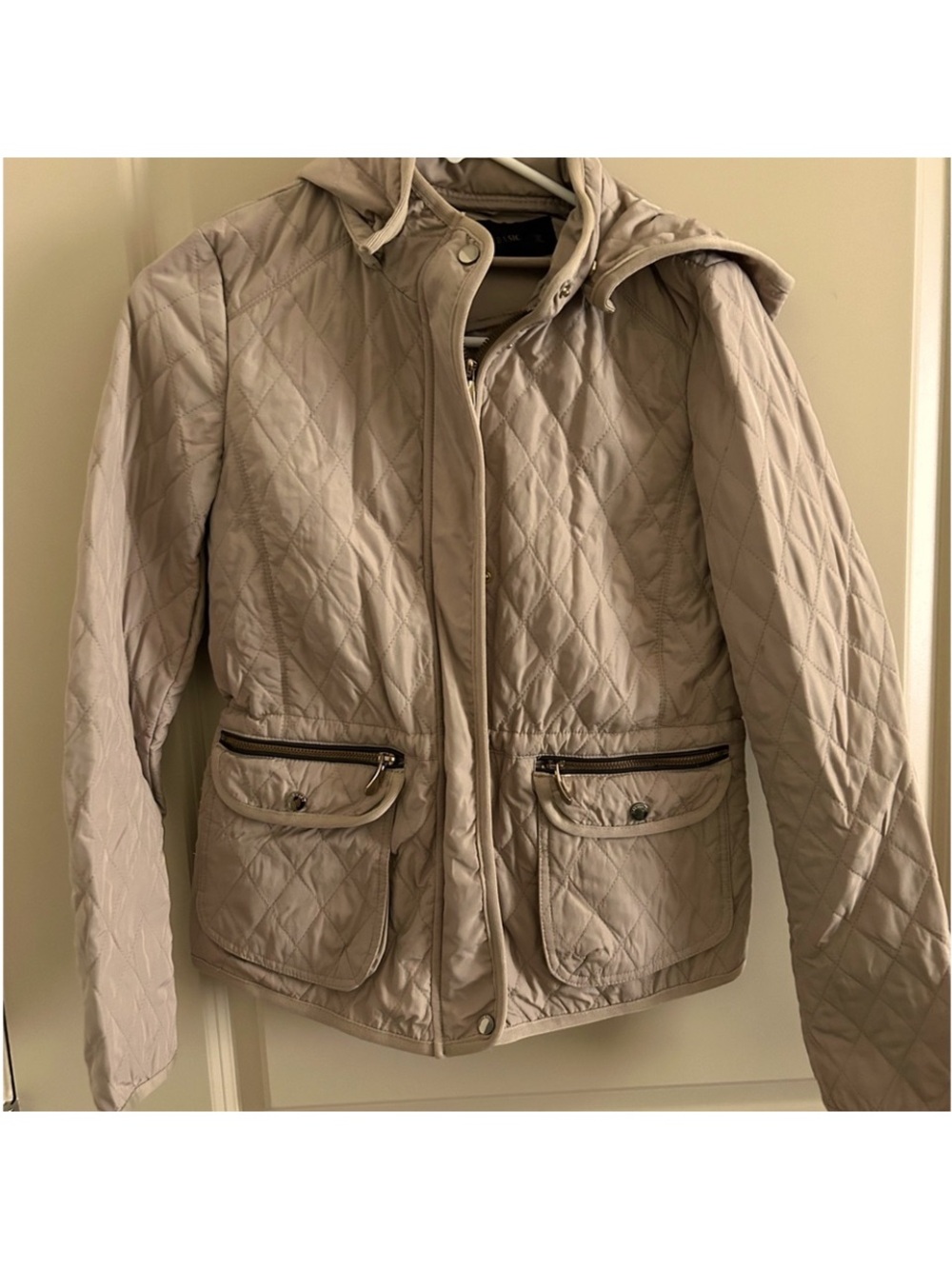 Zara Quilted Puffer Jacket in Light Beige